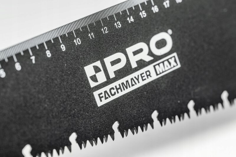 image-1828.jpeg PRO PIŁA RĘCZNA PŁATNICA 500MM 7TPI PTFE PIŁA DO DREWNA TEFLONOWA + OSŁONA
