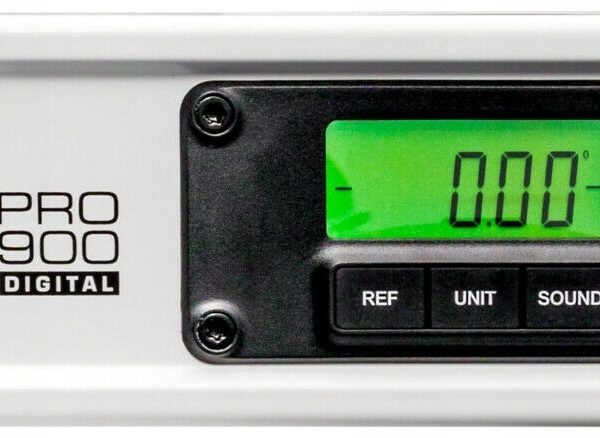 image-754.jpeg POZIOMNICA ELEKTRONICZNA IP65 Z MAGNESAMI, PRO900 DIGITAL M 100 CM BIAŁA